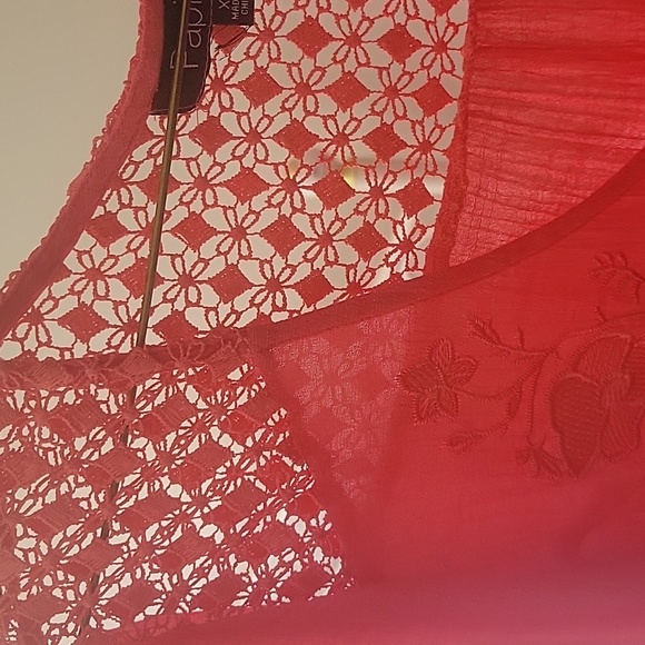 Papillon XL  blouse - Picture 2 of 5